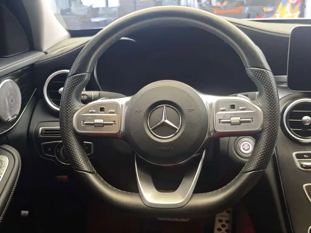 Mercedes-Benz C-Class — миниатюра 8
