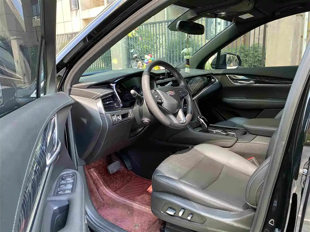 Cadillac XT6 — миниатюра 4