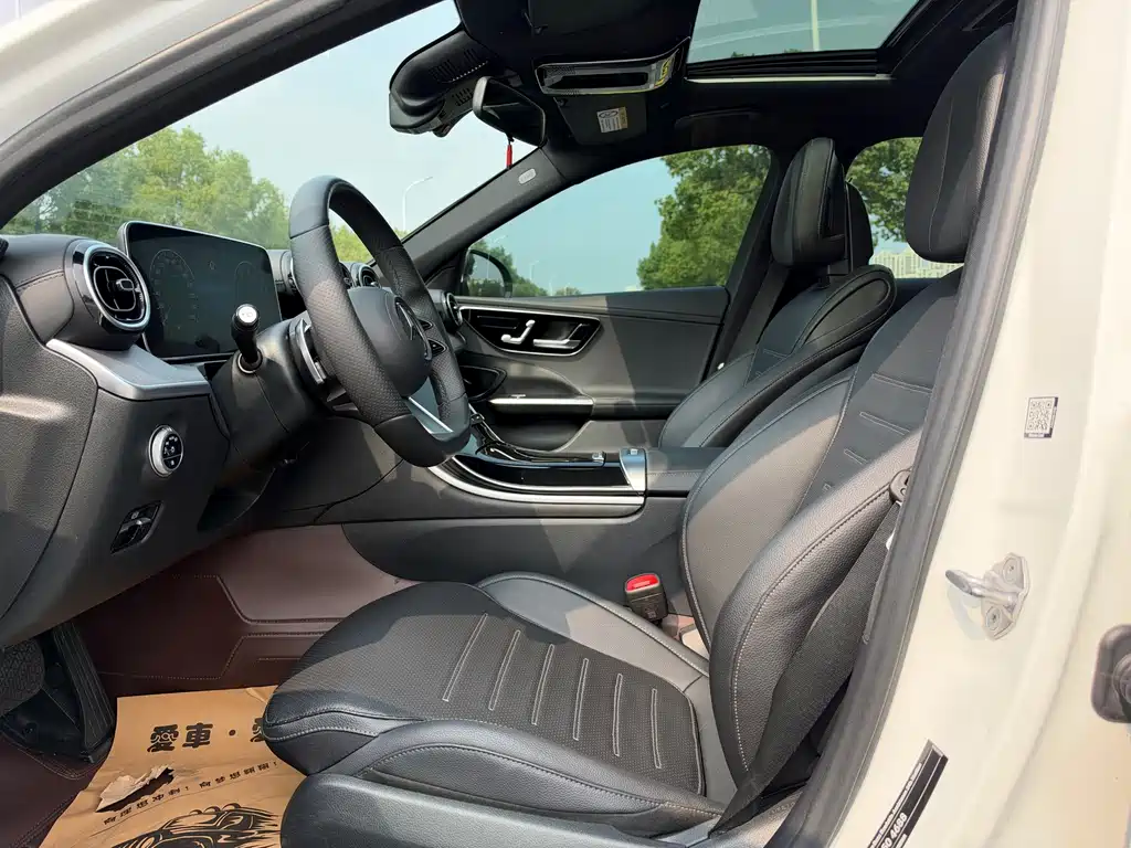 Mercedes-Benz C-Class — миниатюра 10