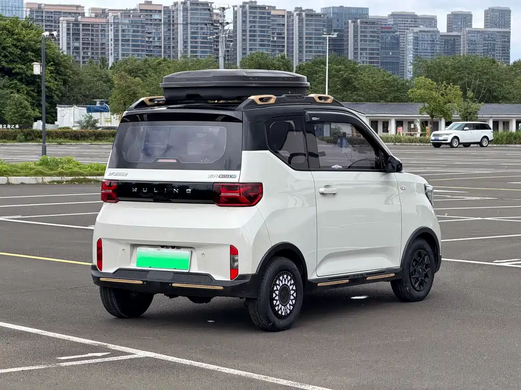 Wuling MINIEV — миниатюра 6