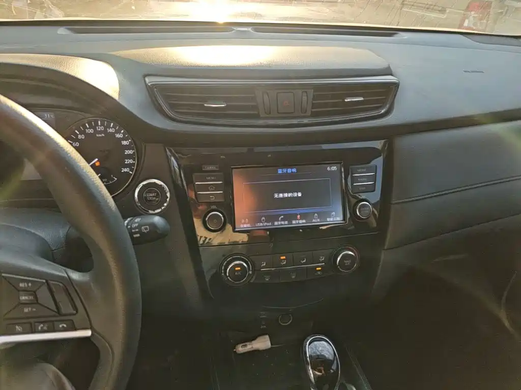 Nissan X-Trail — миниатюра 13