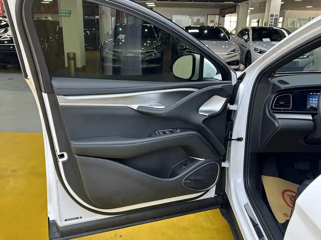 BYD Sealion 07 EV — миниатюра 5