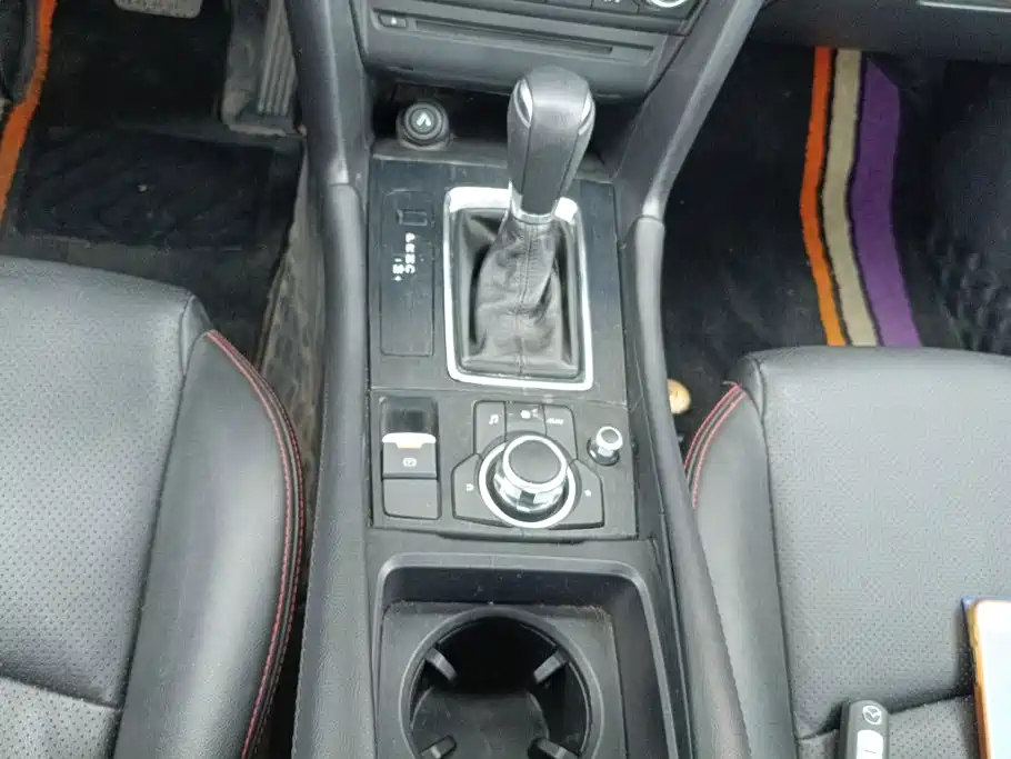 Mazda 3 Axela — миниатюра 15