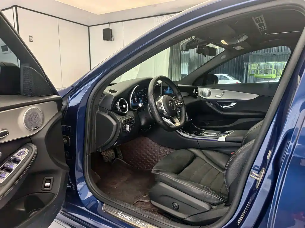 Mercedes-Benz C-Class — миниатюра 5