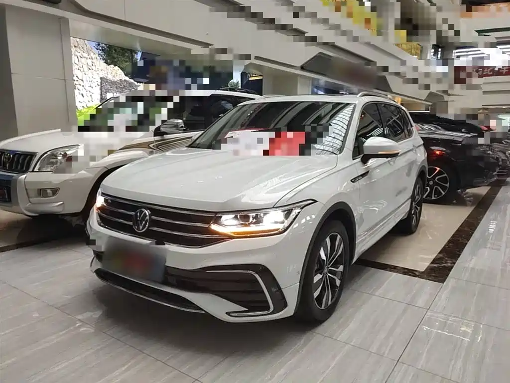 Volkswagen Tiguan L L 2024 330TSI AT R-Line