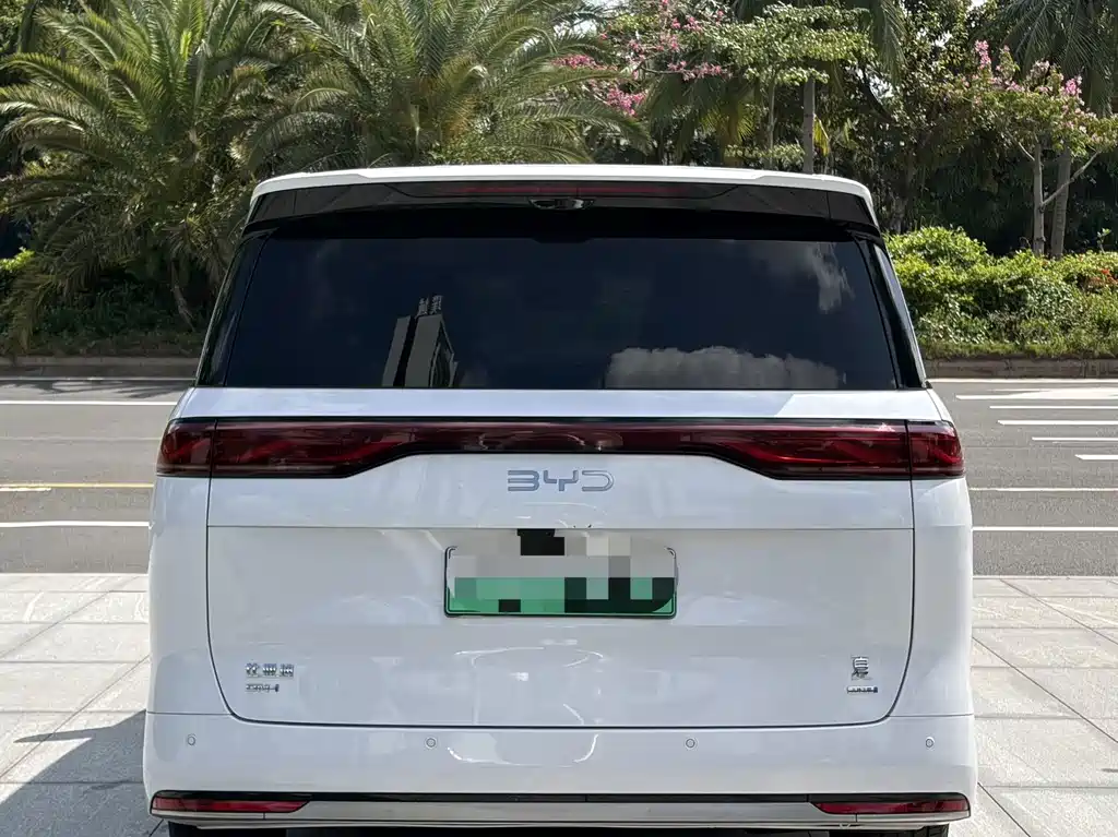 BYD Xia — миниатюра 9