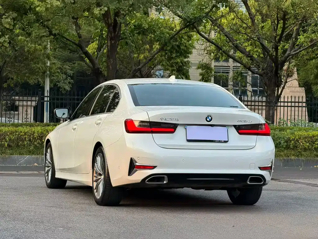 BMW 3 Series — миниатюра 8