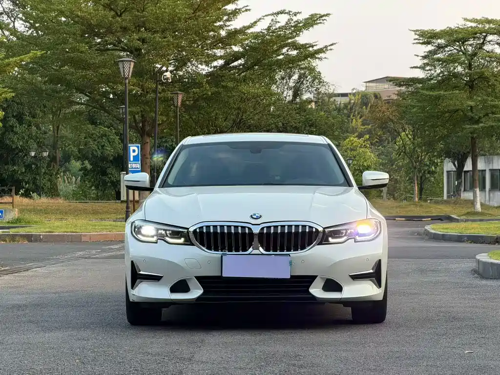 BMW 3 Series — миниатюра 3