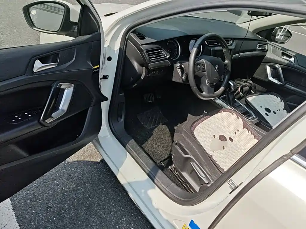 Peugeot 408 — миниатюра 21