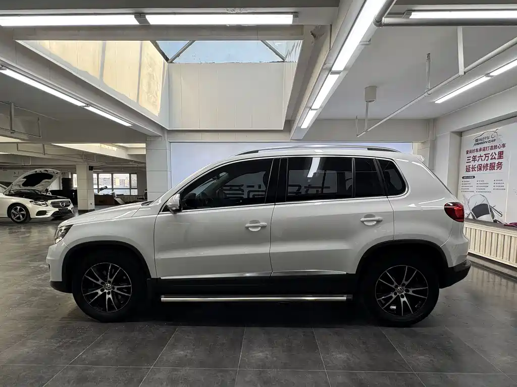 Volkswagen Tiguan — миниатюра 4