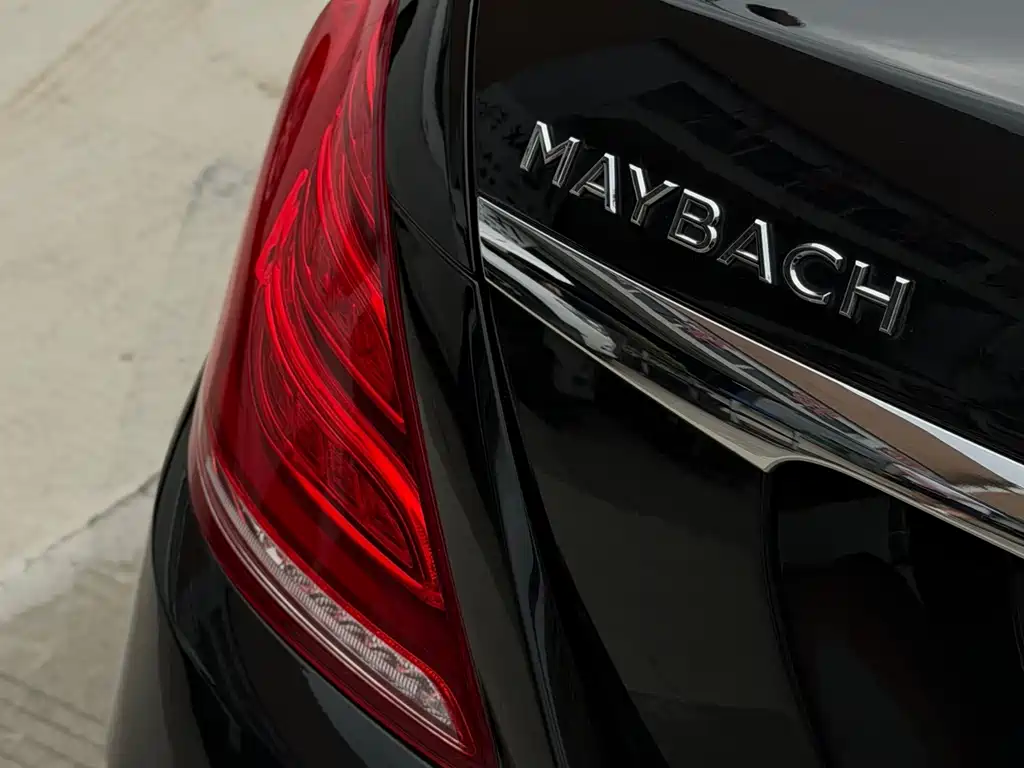 Mercedes-Benz S-Class — миниатюра 11