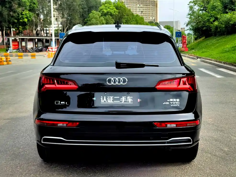 Audi Q5L 2018 45 TFSI Premium Fashion V