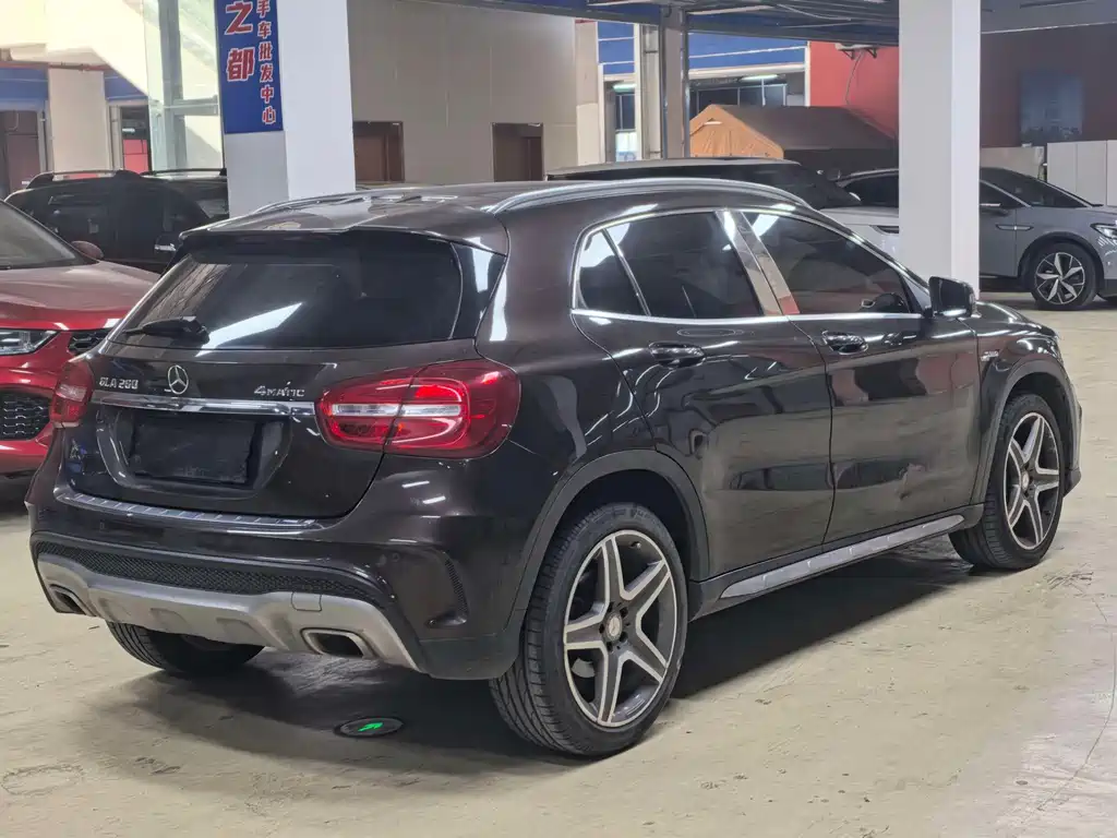 Mercedes-Benz GLA — миниатюра 7
