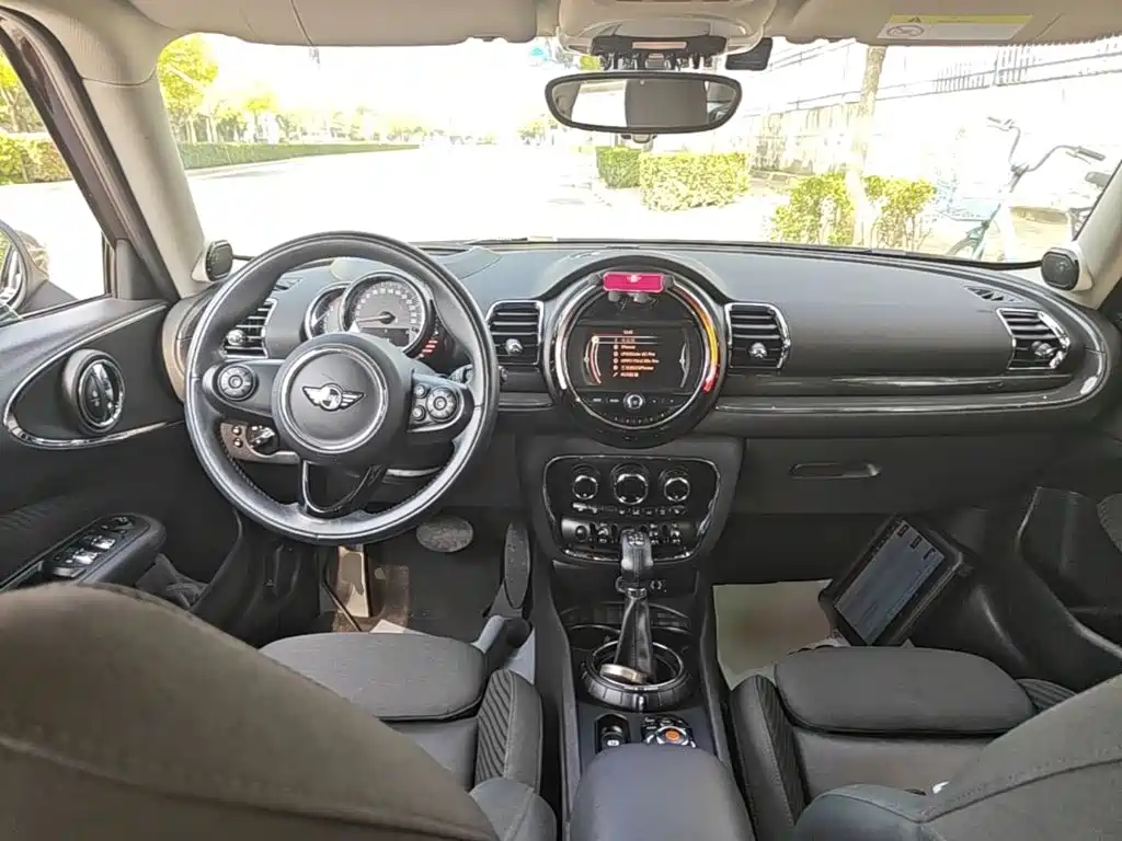 MINI Mini Clubman — миниатюра 10