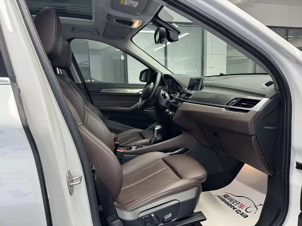 BMW X1 2016 xDrive20Li Luxury