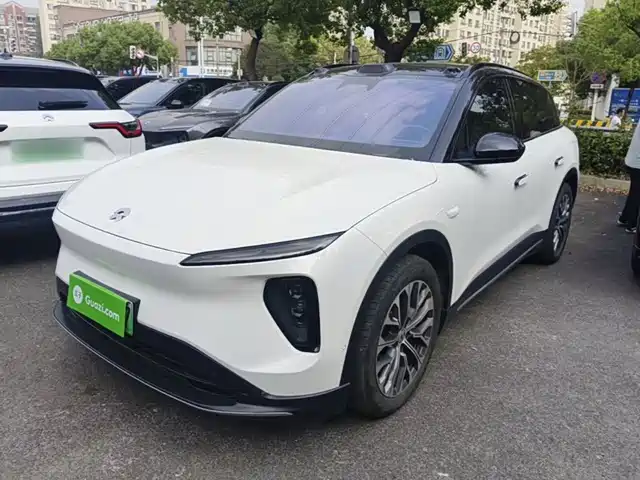 NIO ES6