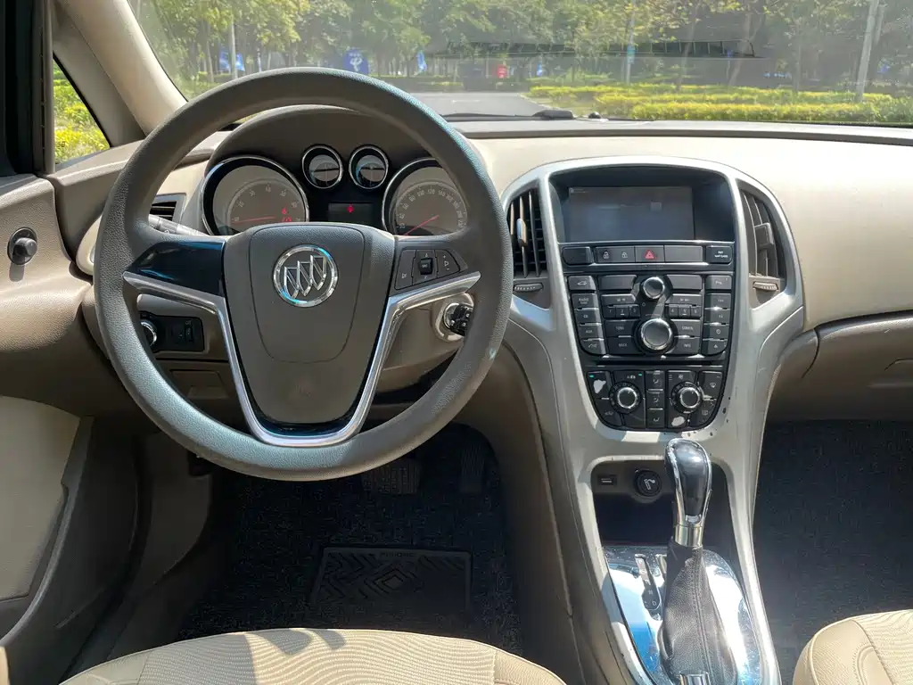 Buick Excelle — миниатюра 15
