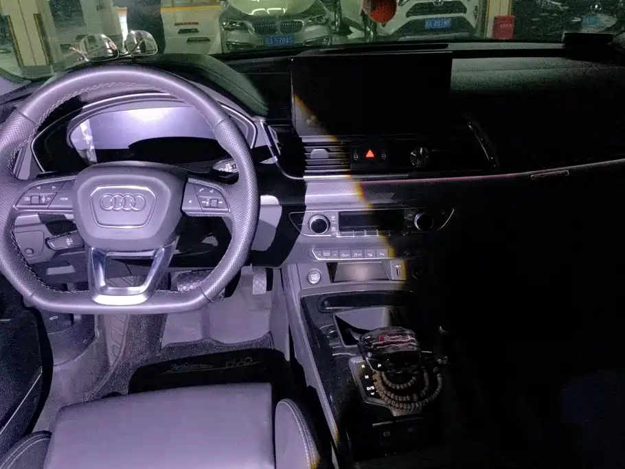 Audi Q5L — миниатюра 12