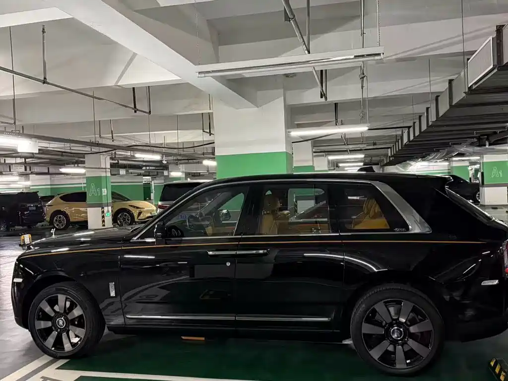 Rolls-Royce Cullinan — миниатюра 4