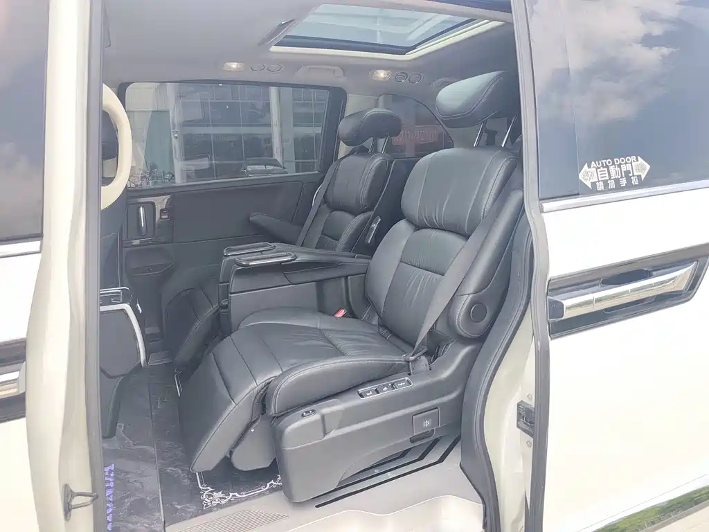 Honda Elysion — миниатюра 14