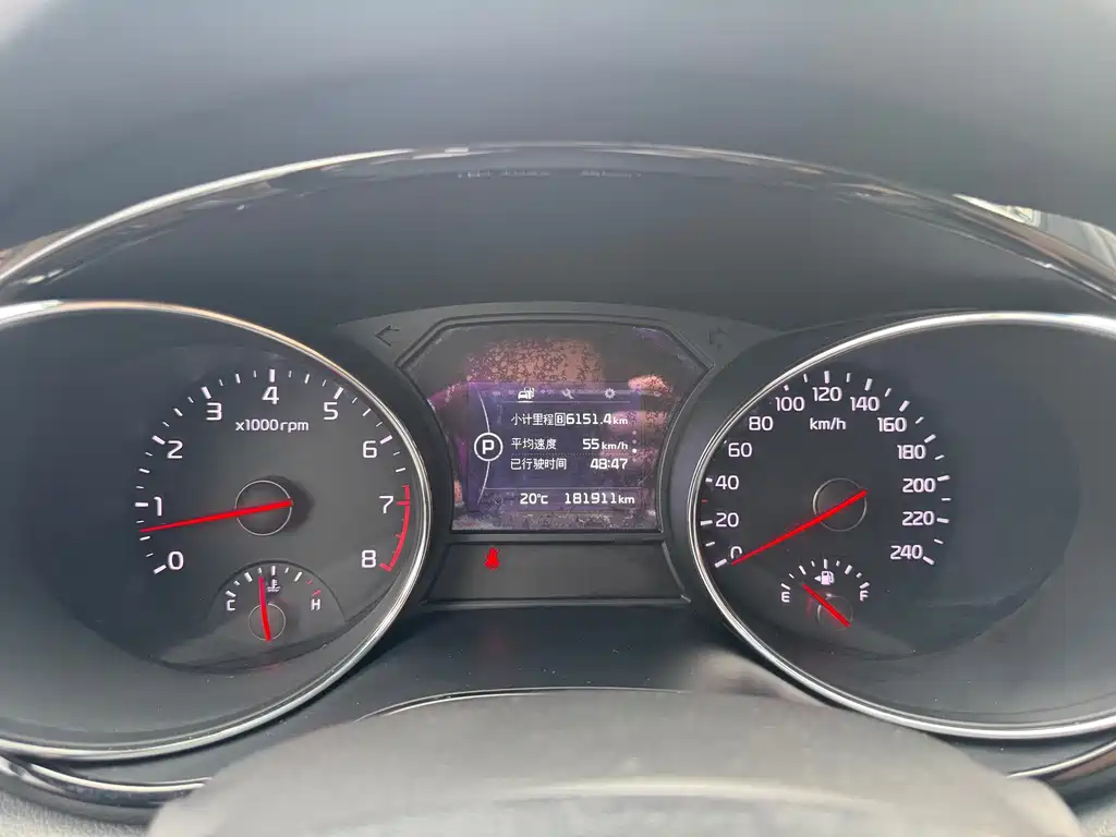 Kia Carnival — миниатюра 12