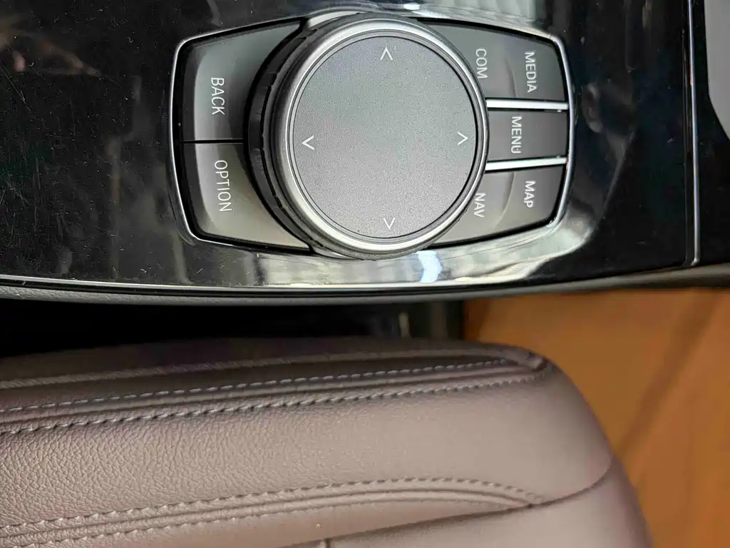 BMW X3 — миниатюра 12