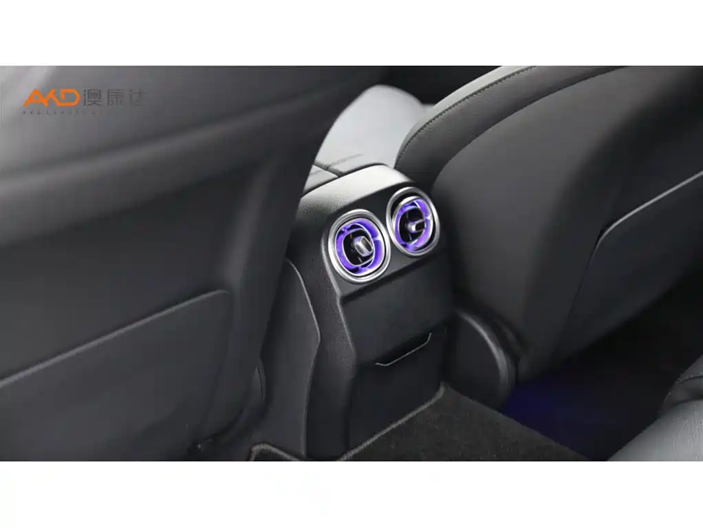 Mercedes-Benz C-Class New Energy — миниатюра 9