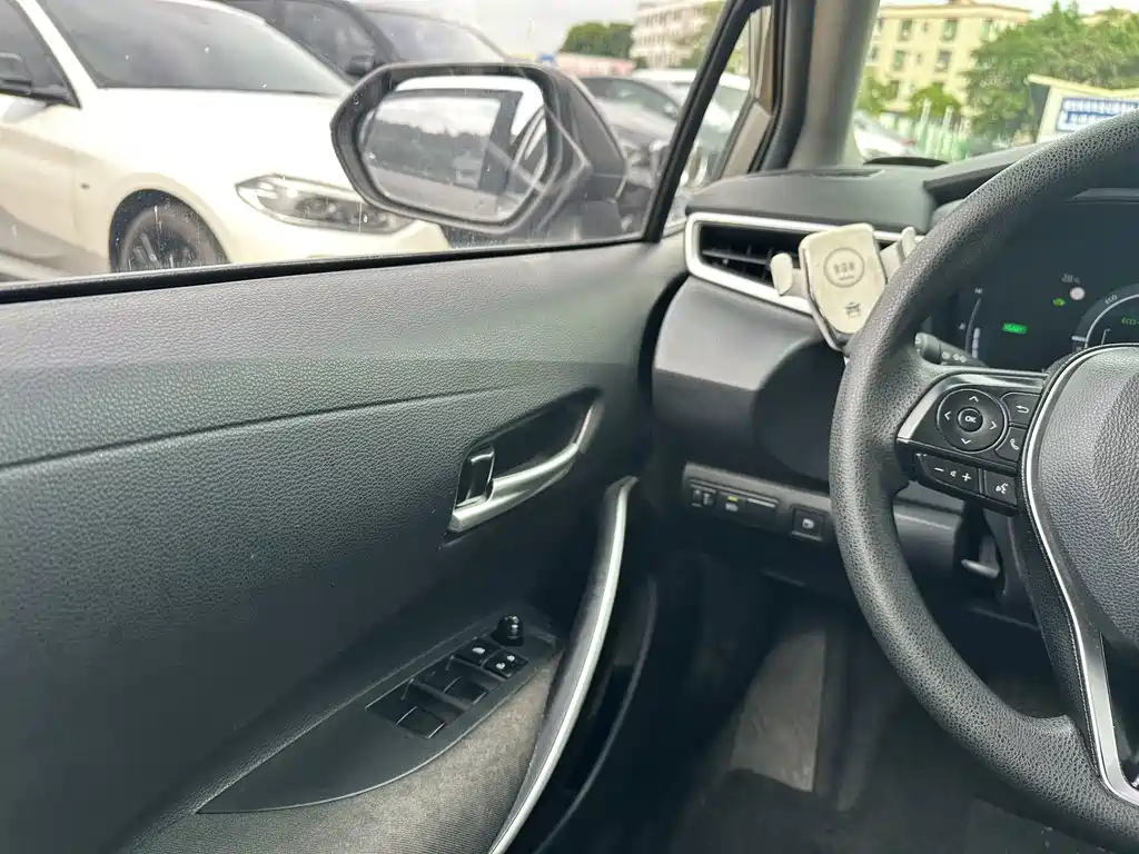 Toyota Corolla — миниатюра 12