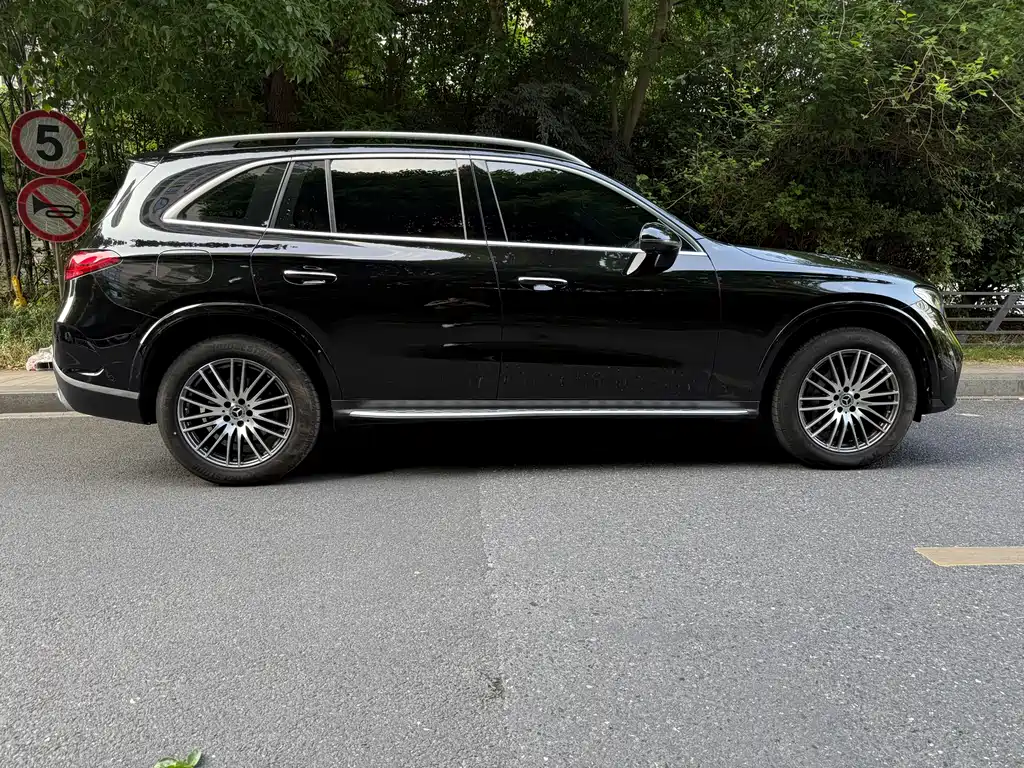 Mercedes-Benz GLC 2025 GLC 300 L 4MATIC 5 мест