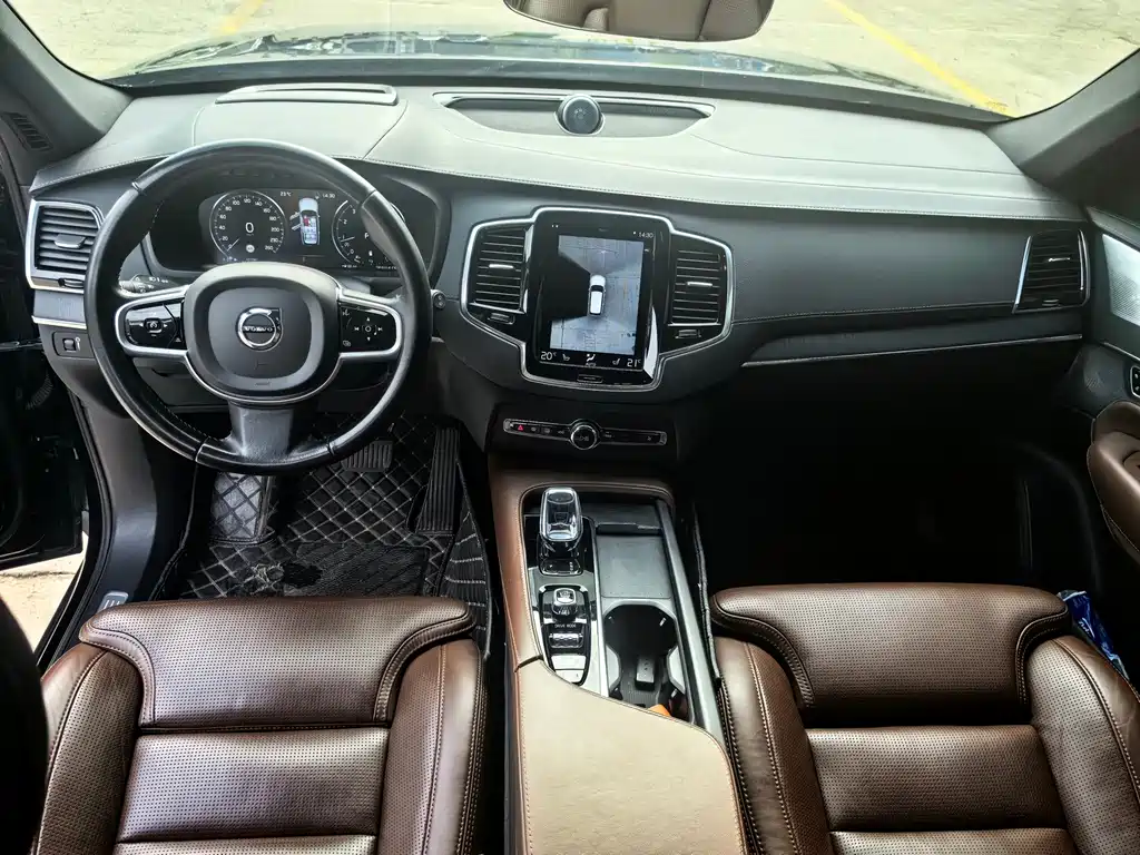Volvo XC90 — миниатюра 5