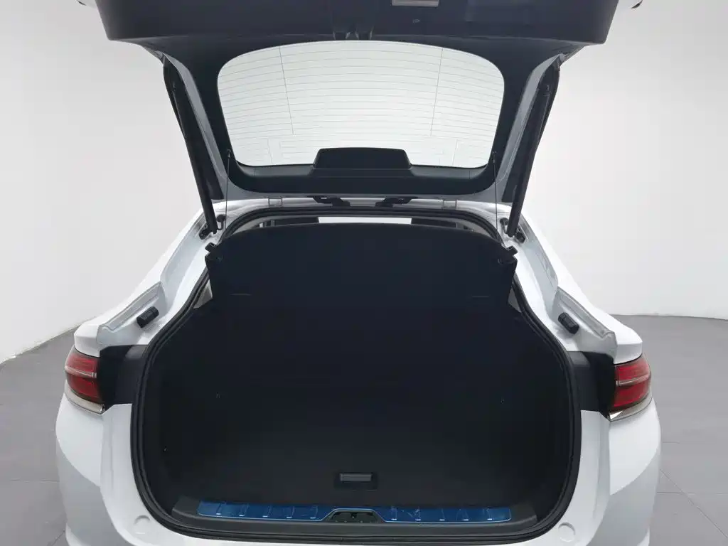 Geely Xingyue — миниатюра 16