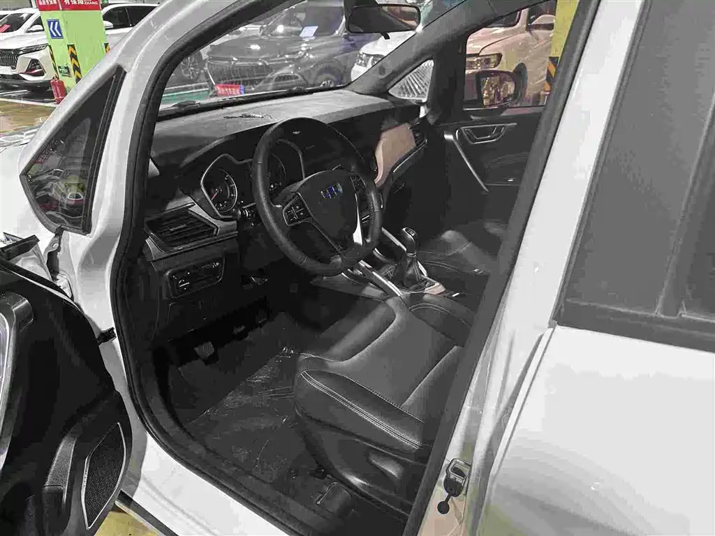 Geely Vision X3 — миниатюра 4