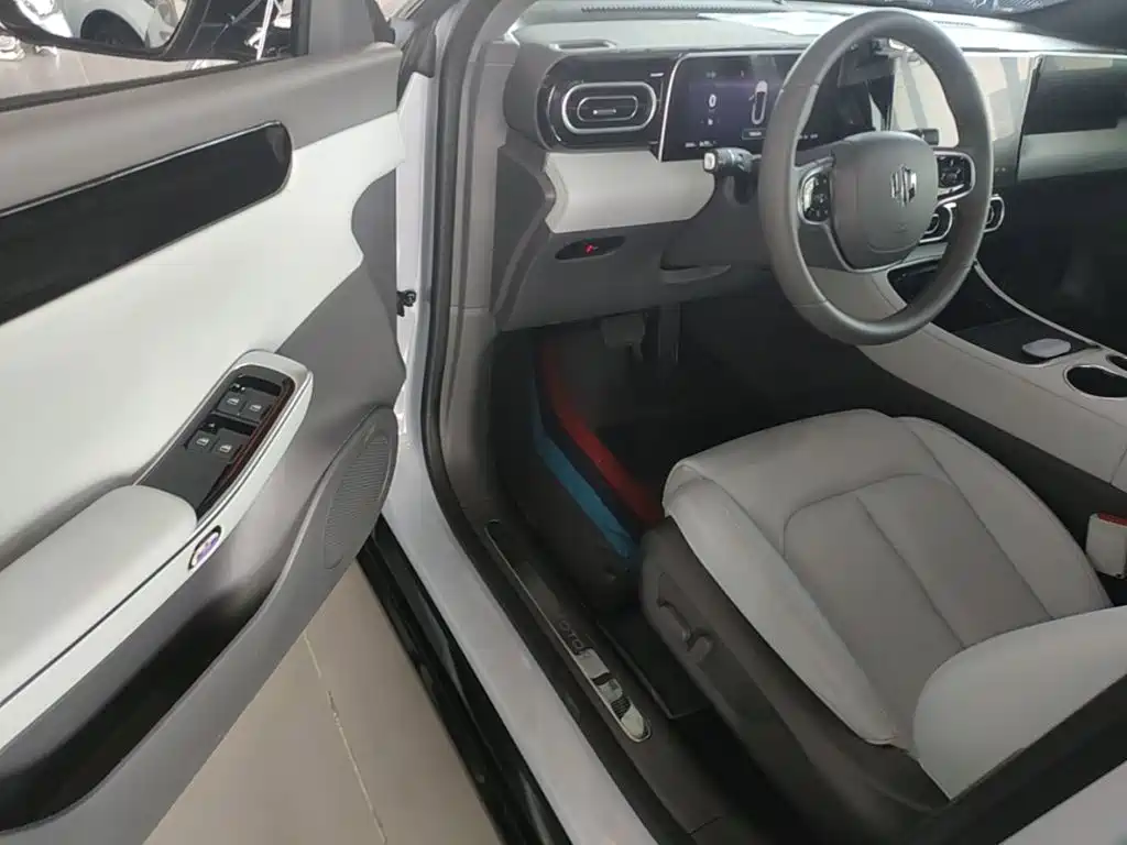 Leapmotor Leapmotor C01 — миниатюра 16