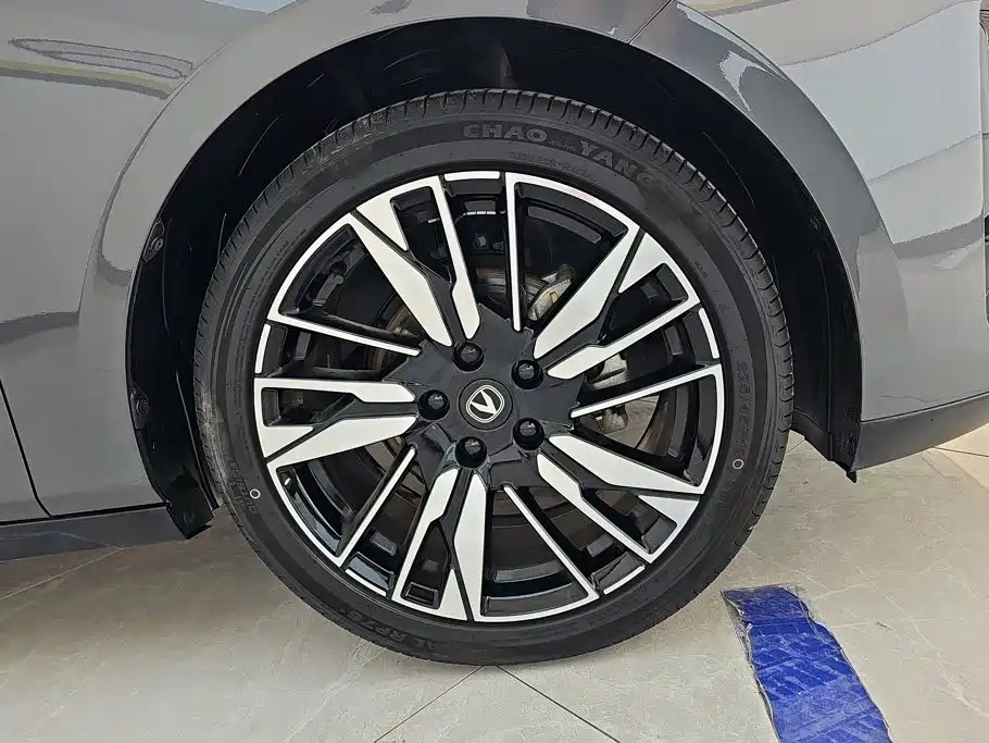 Changan Eado — миниатюра 6