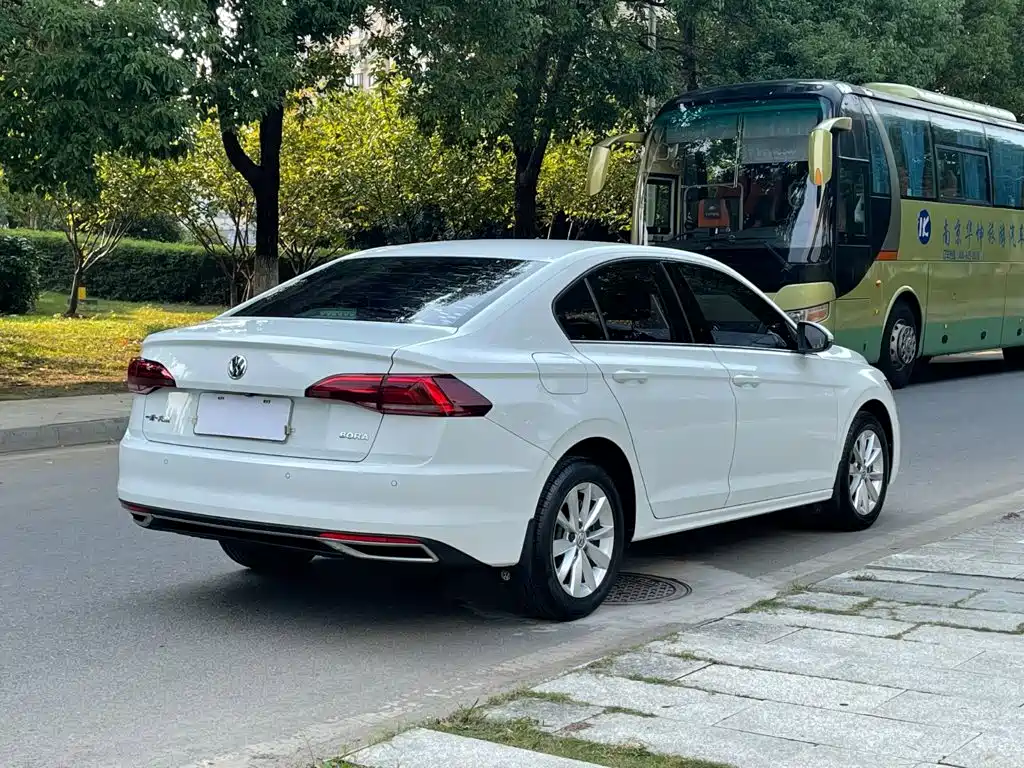 Volkswagen Bora — миниатюра 8