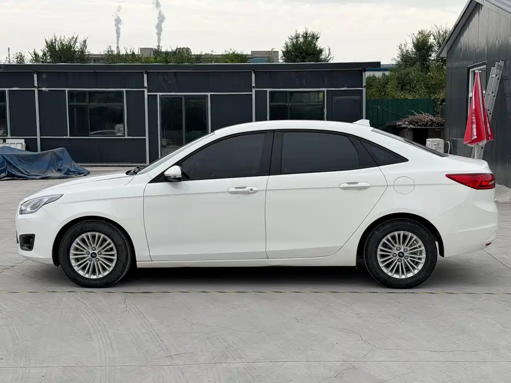 Ford Escort — миниатюра 4