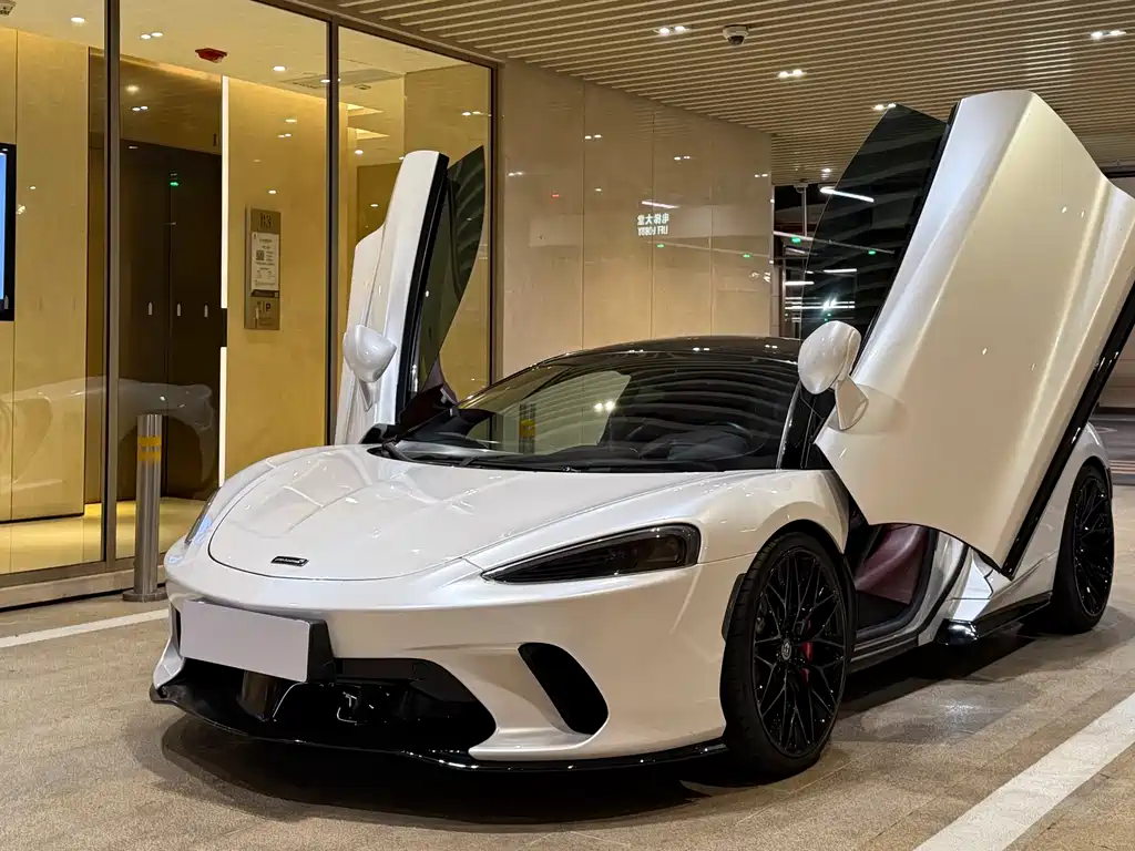 Купить McLaren GT