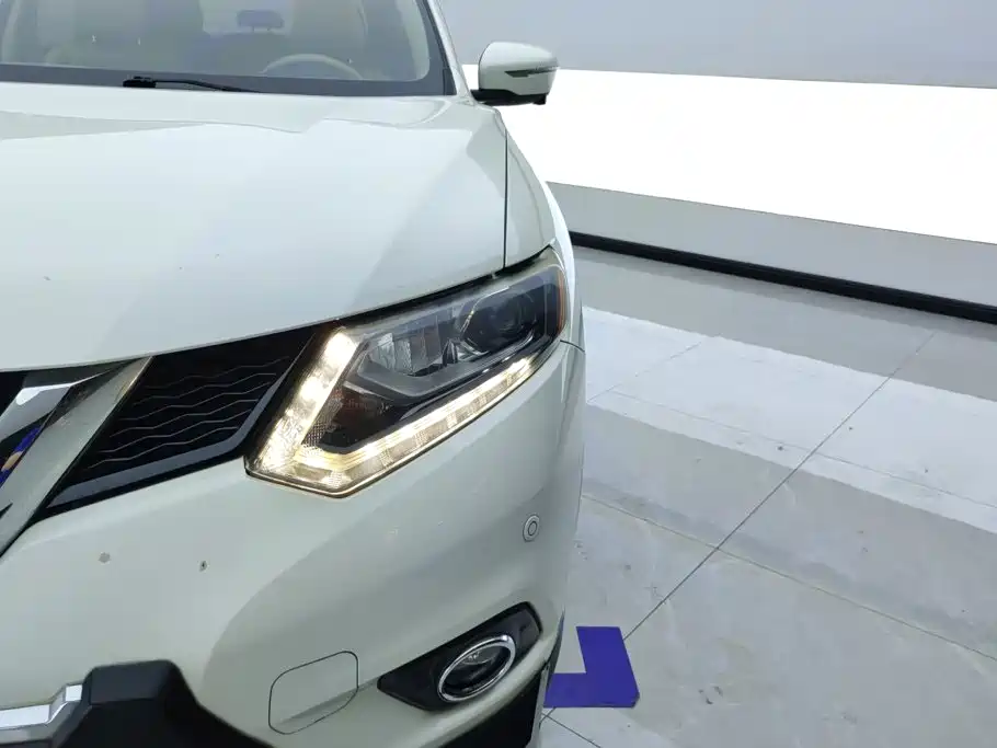 Nissan X-Trail — миниатюра 5