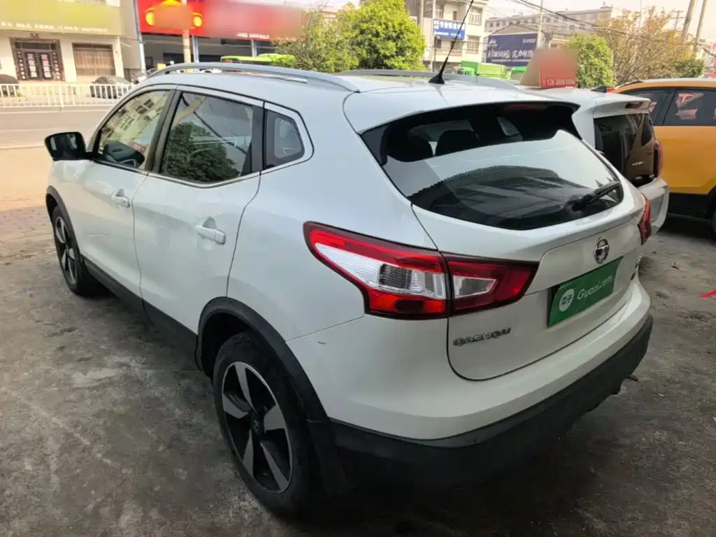 Nissan Qashqai — миниатюра 5