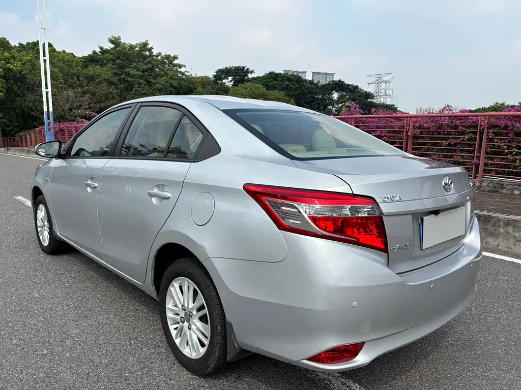 Toyota Vios — миниатюра 5