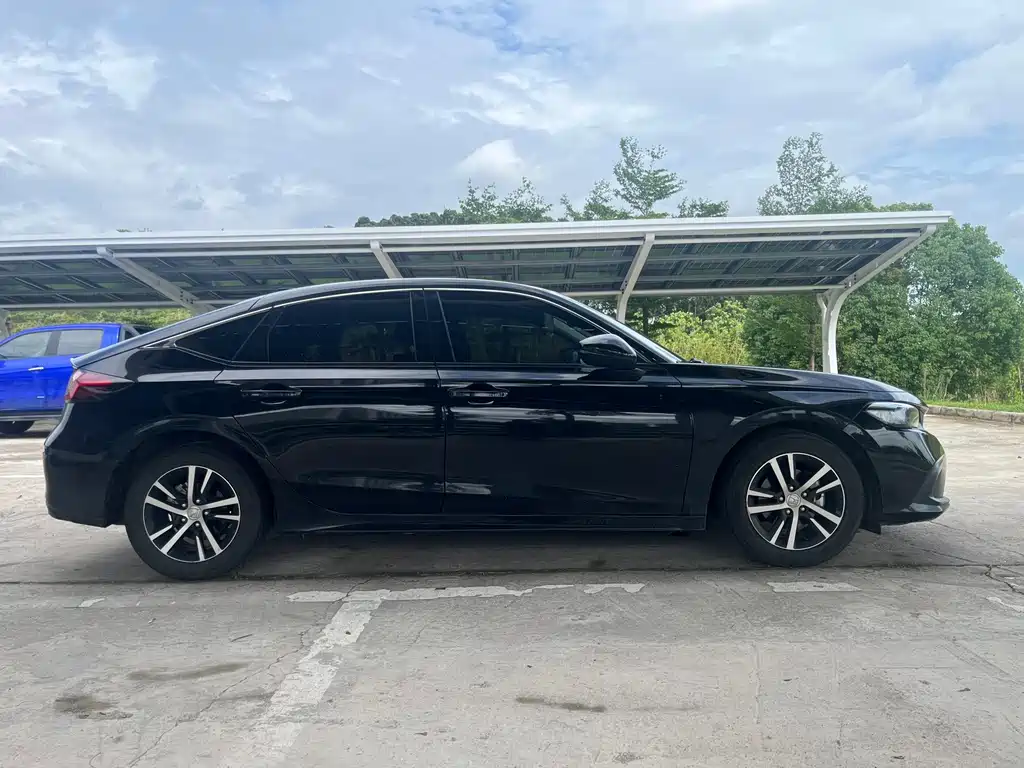Honda Civic — миниатюра 4