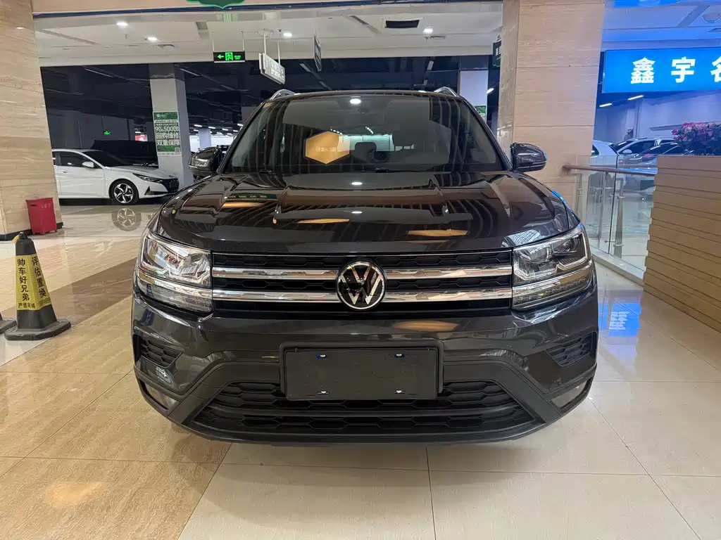 Volkswagen Tharu — миниатюра 2