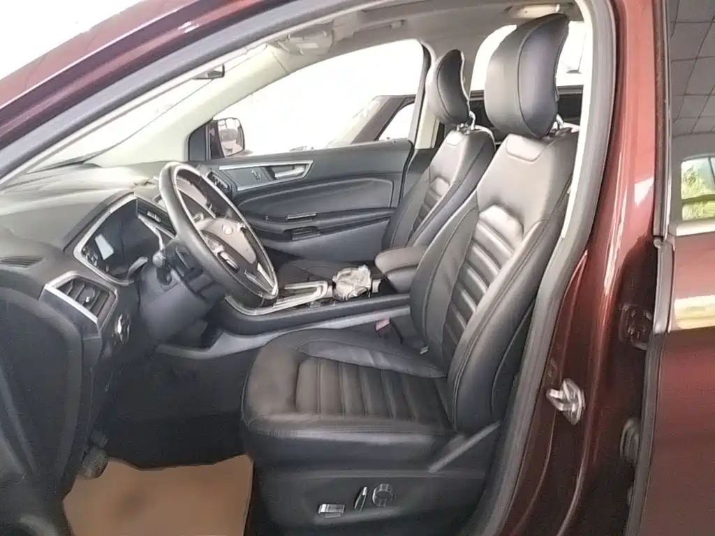 Ford Edge — миниатюра 15