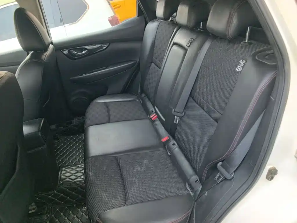 Nissan Qashqai — миниатюра 17