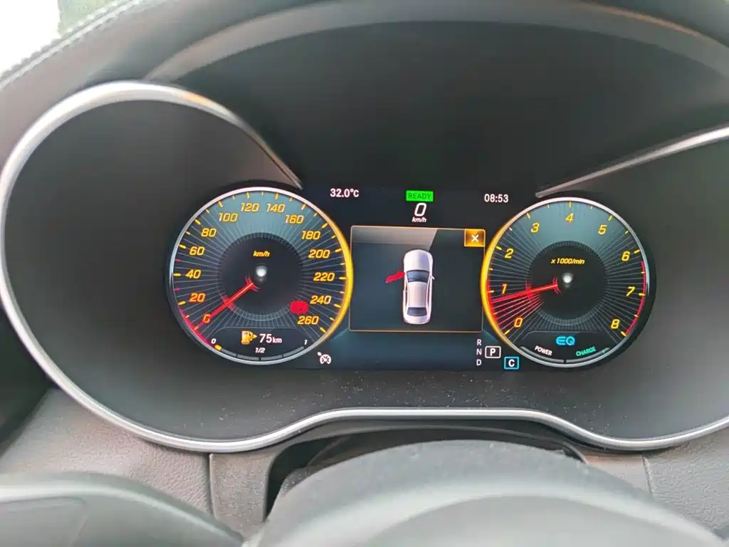 Mercedes-Benz C-Class — миниатюра 12
