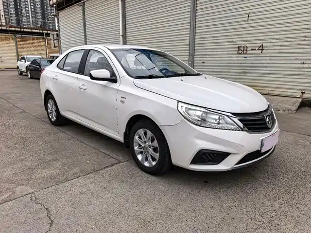BAOJUN 630 2016
