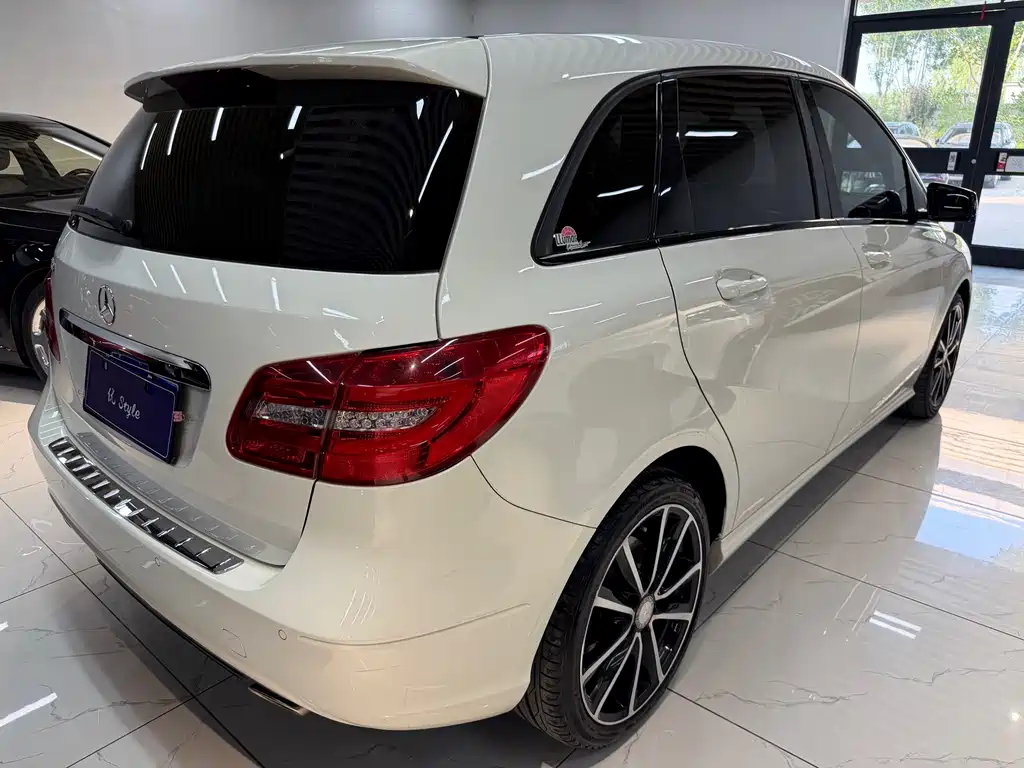 Mercedes-Benz B-Class — миниатюра 23