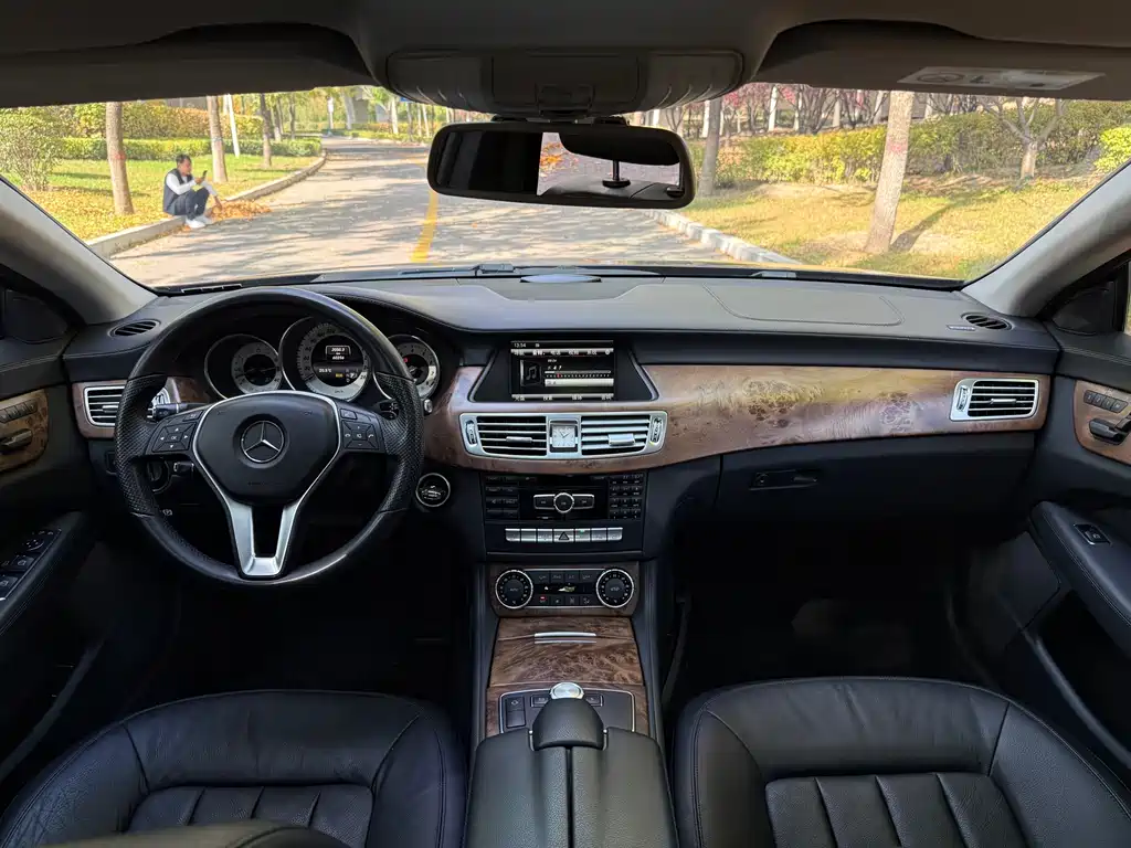 Mercedes-Benz CLS — миниатюра 25