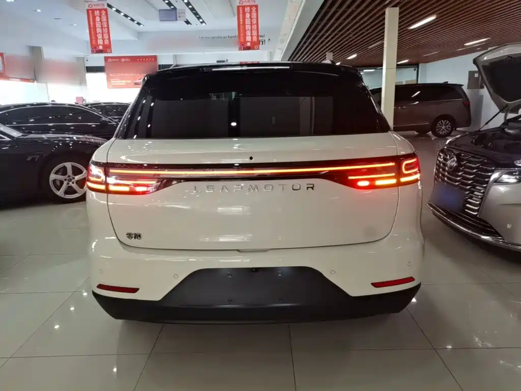 Leapmotor Leapmotor C11 — миниатюра 6