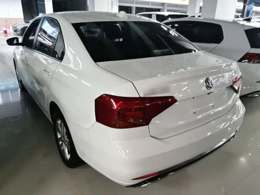 Volkswagen Jetta — миниатюра 5